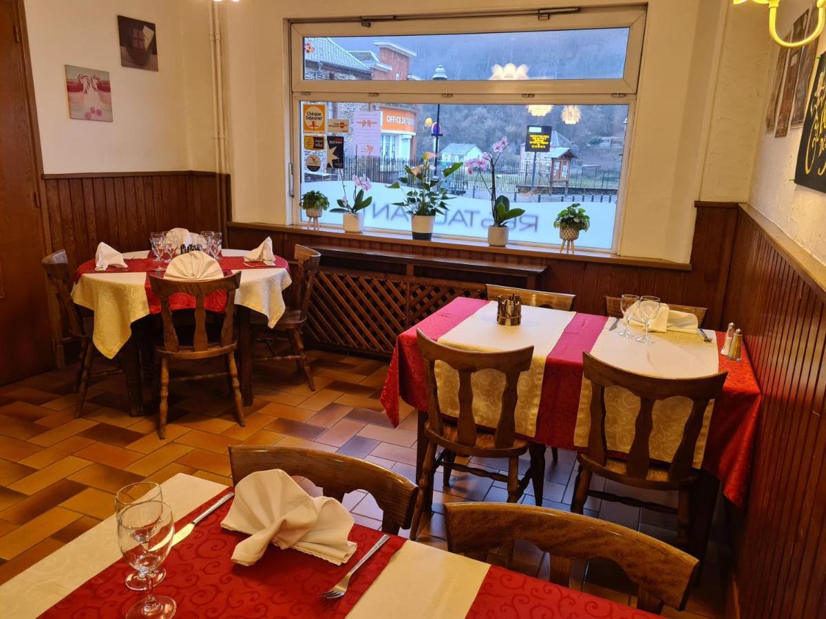 Logis Le Franco Belge Hotel Monthermé Kültér fotó