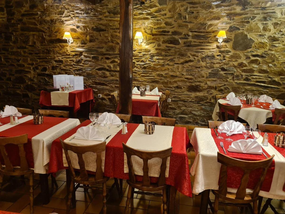 Logis Le Franco Belge Hotel Monthermé Kültér fotó