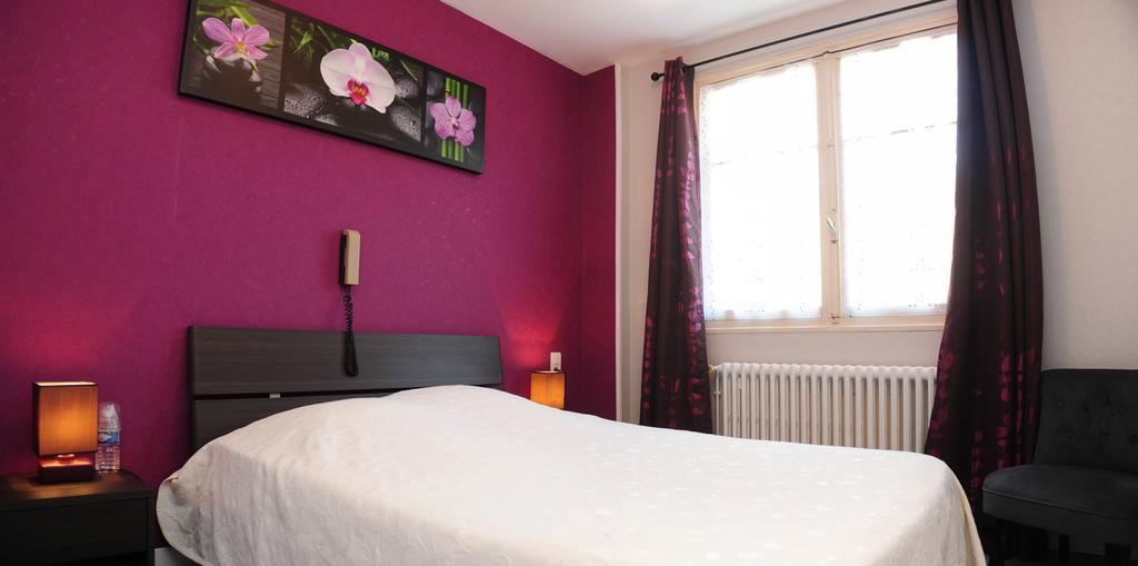 Logis Le Franco Belge Hotel Monthermé Szoba fotó