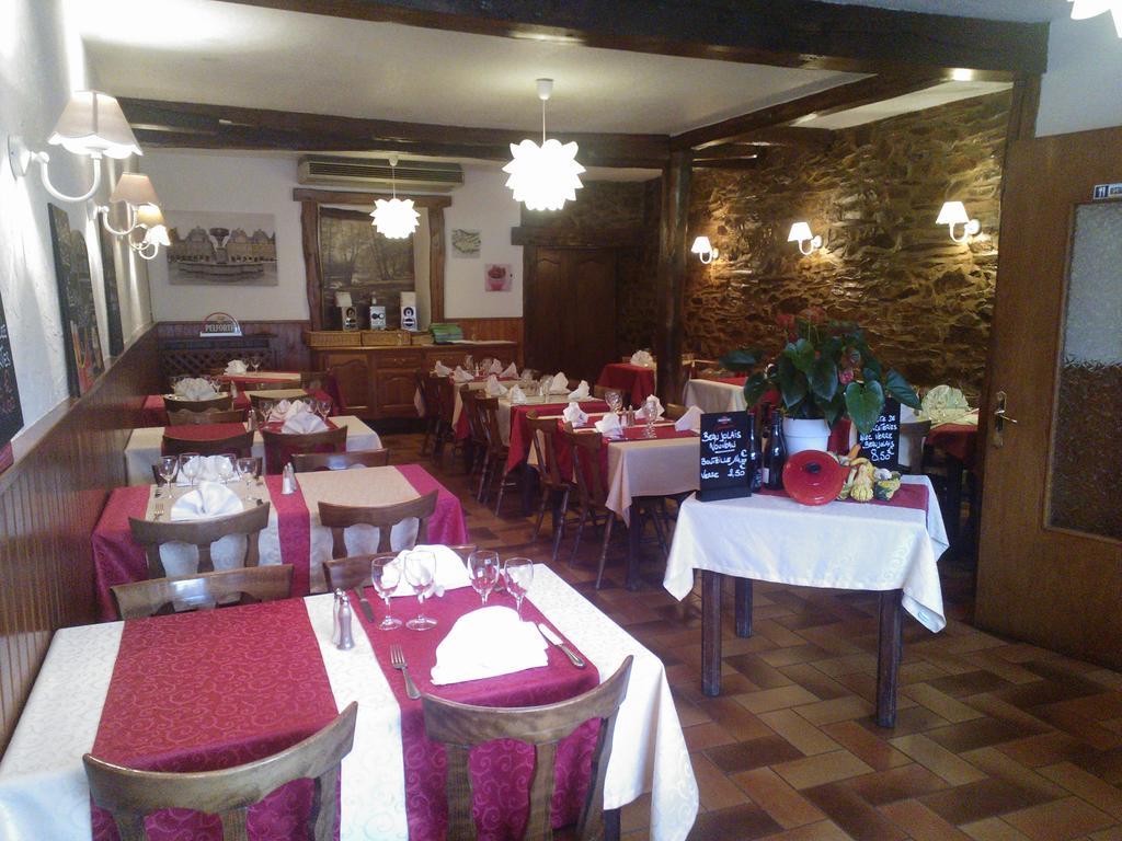 Logis Le Franco Belge Hotel Monthermé Kültér fotó