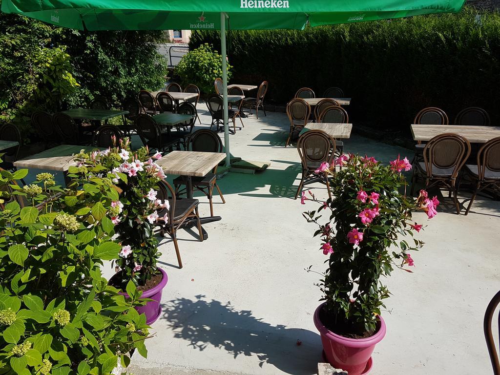 Logis Le Franco Belge Hotel Monthermé Kültér fotó