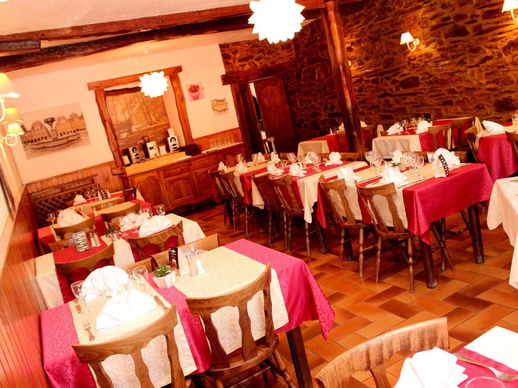 Logis Le Franco Belge Hotel Monthermé Kültér fotó